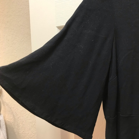 Mossimo blouse with lace up tie straps. - Picture 3 of 5